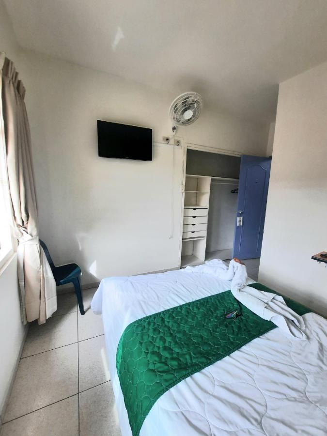 San Gil Tours Hostal ภายนอก รูปภาพ