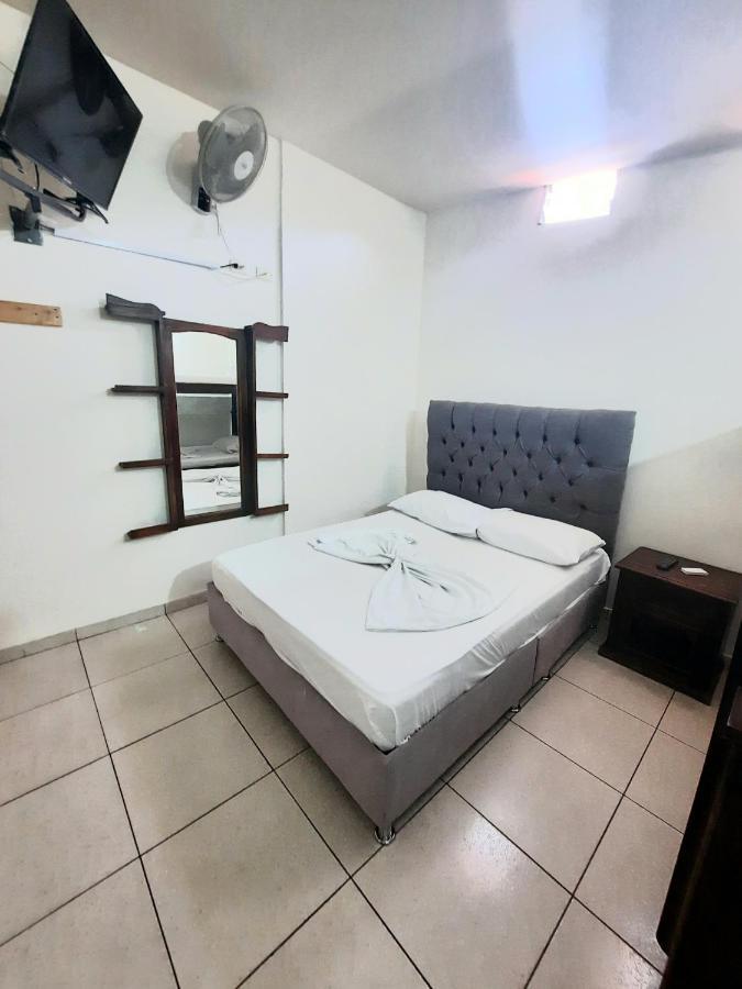 San Gil Tours Hostal ภายนอก รูปภาพ