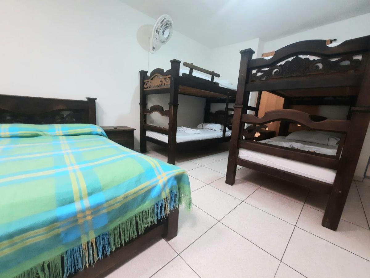San Gil Tours Hostal ภายนอก รูปภาพ